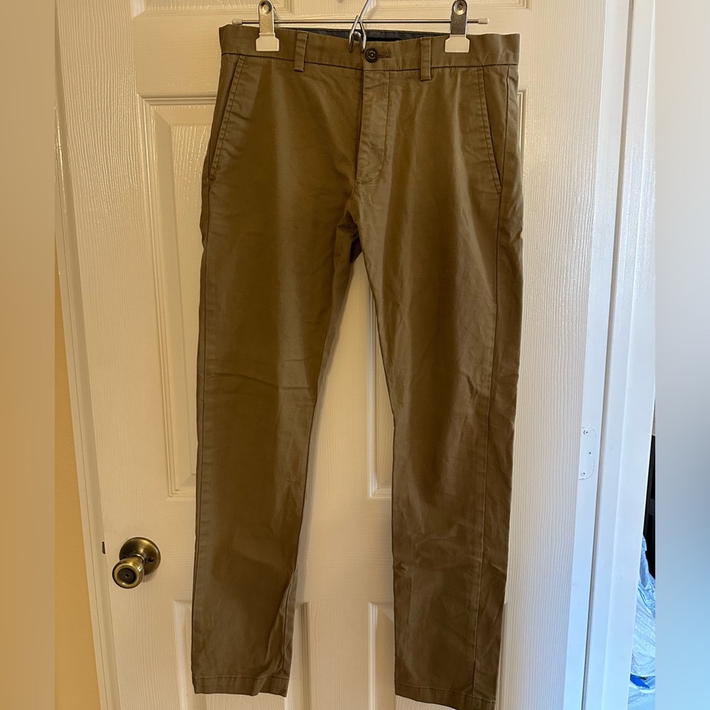 Banana Republic Fulton Chino, 30x32